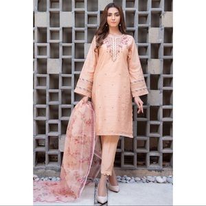 3 Piece Silk Suit Size M NEW